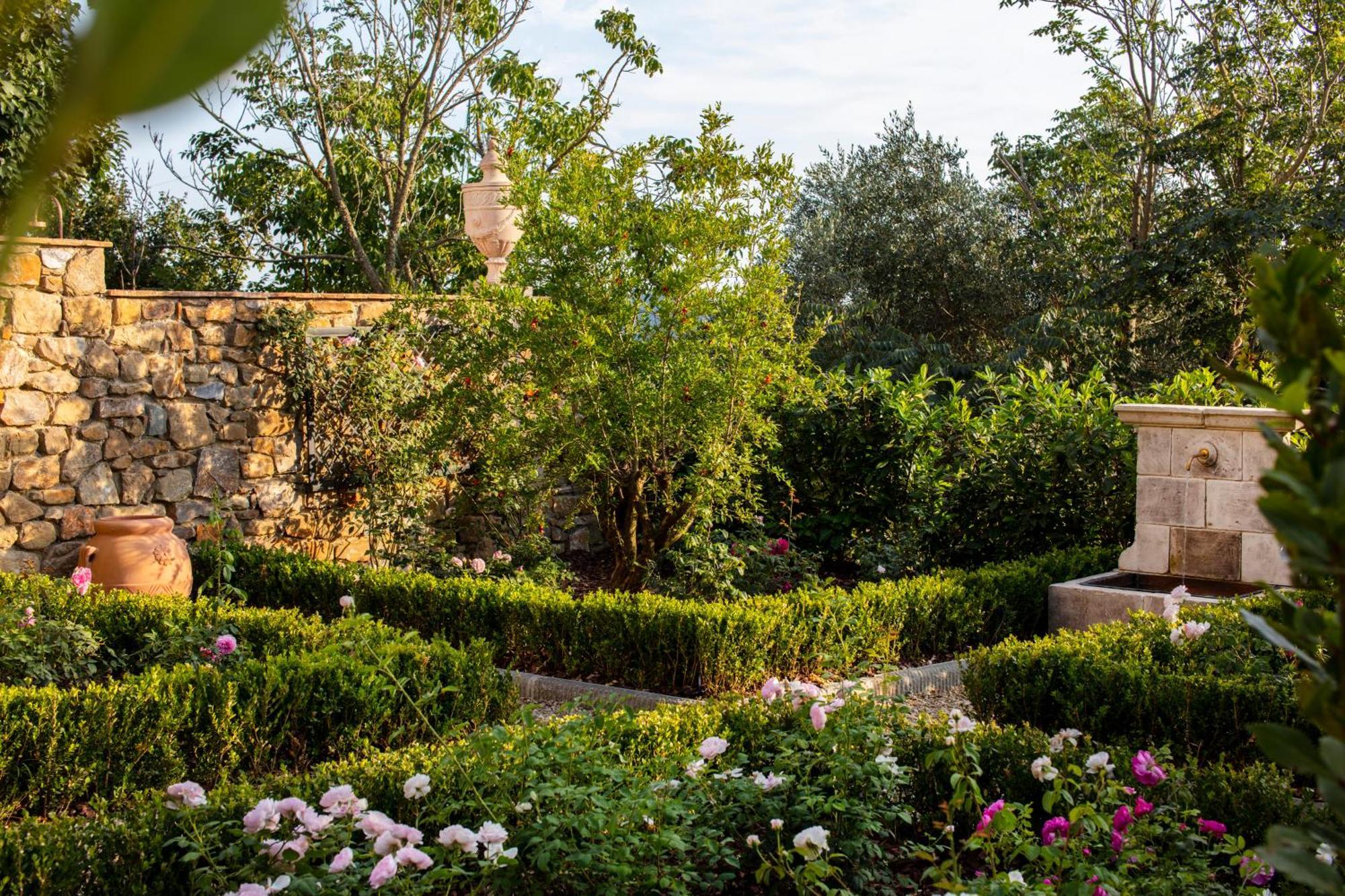 Palazzo Tiglio - A Small Luxury Hotels Of The World San Pancrazio  エクステリア 写真